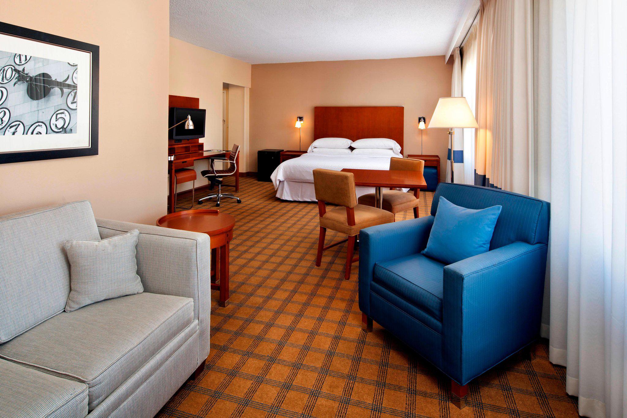 Four Points by Sheraton Los Angeles International Airport Photo