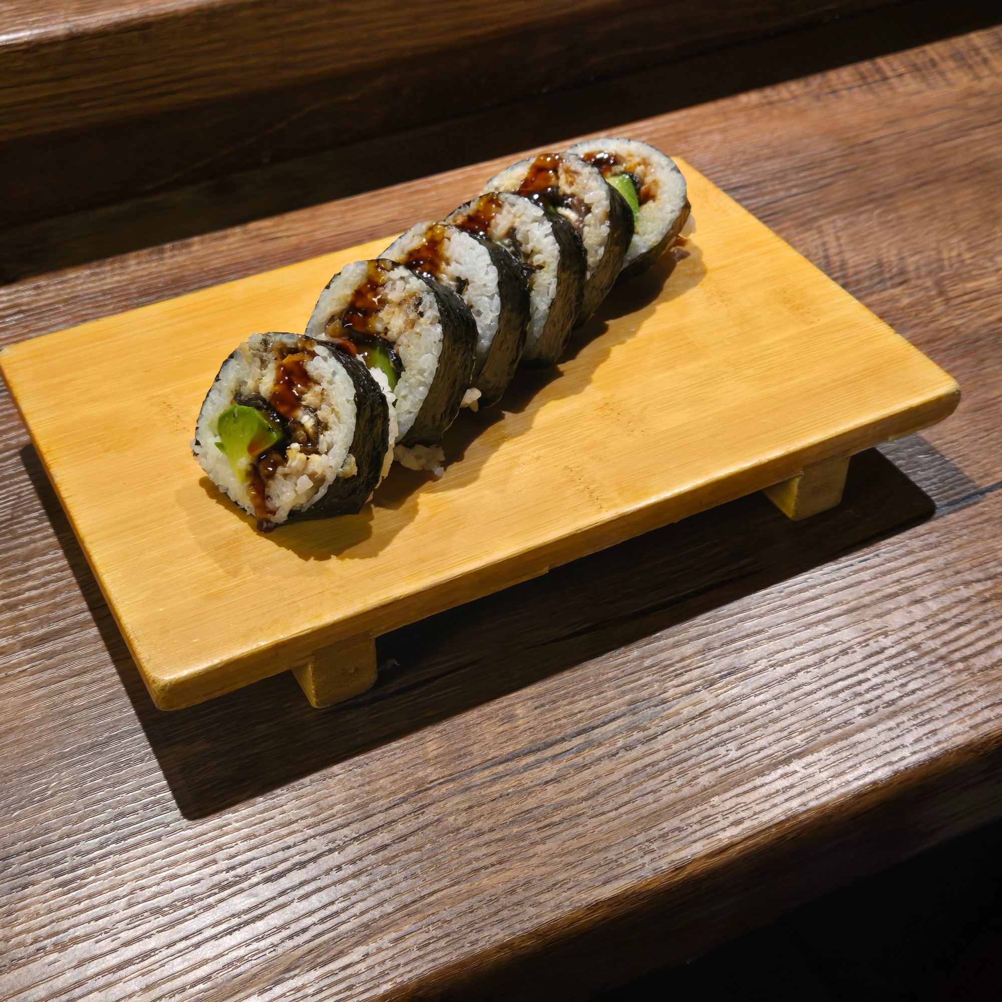 Eel & Avo Roll