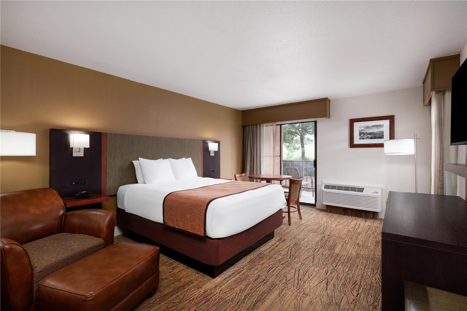 Best Western Discovery Inn Image