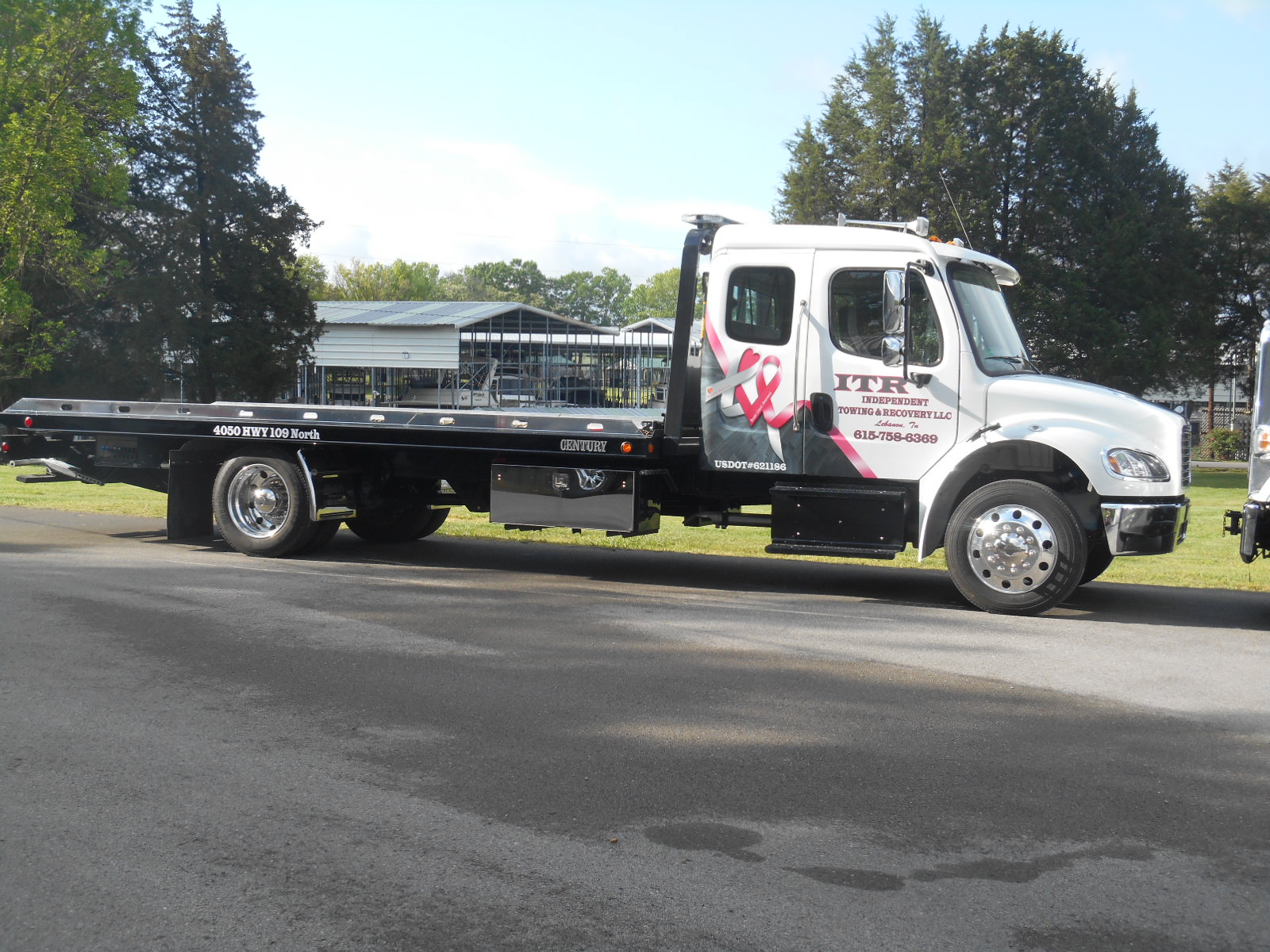 Independent Towing and Recovery LLC Photo