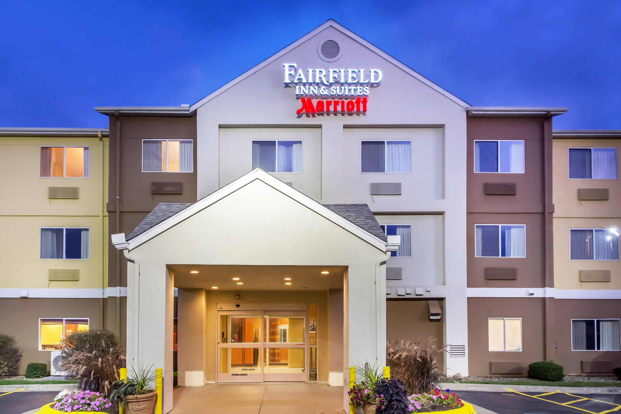 Fairfield Inn & Suites by Marriott Canton Photo