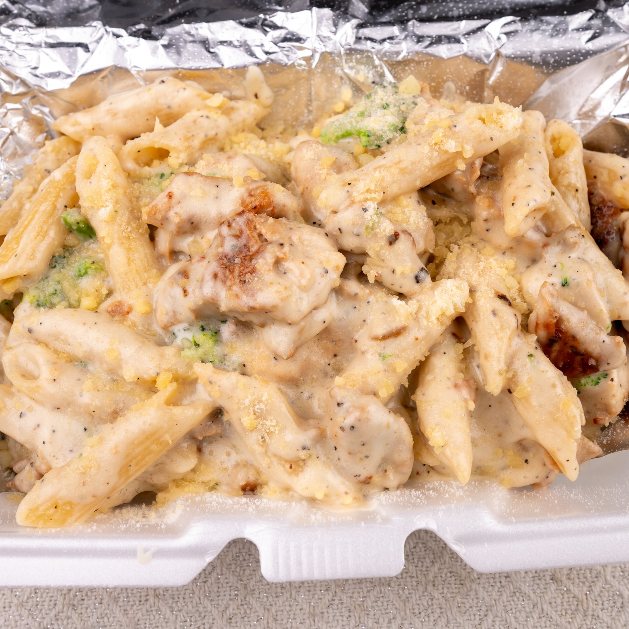 Chicken Broccoli & Ziti Alfredo