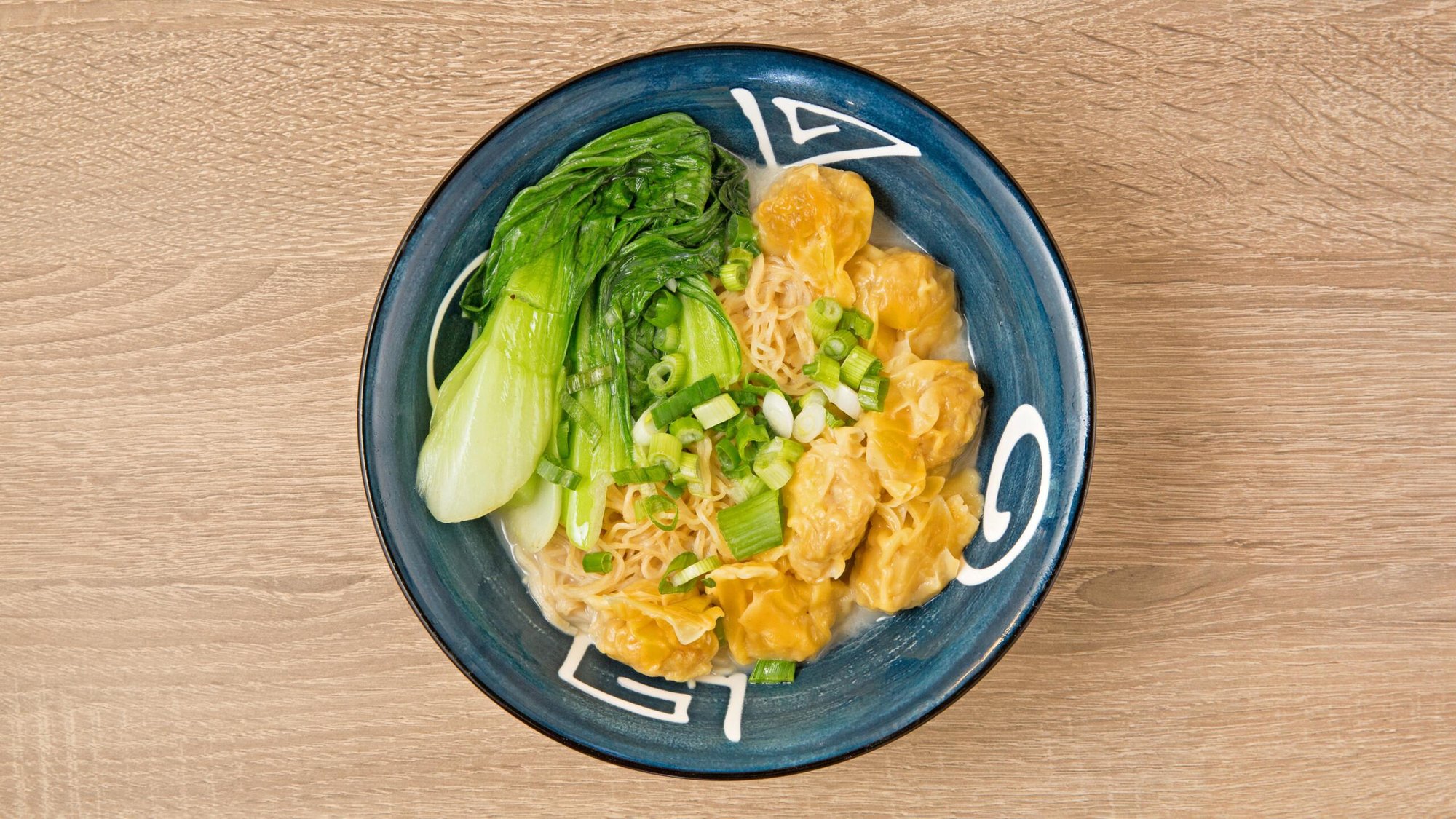 Hong Kong Wonton Noodle 港式云吞面或米粉
