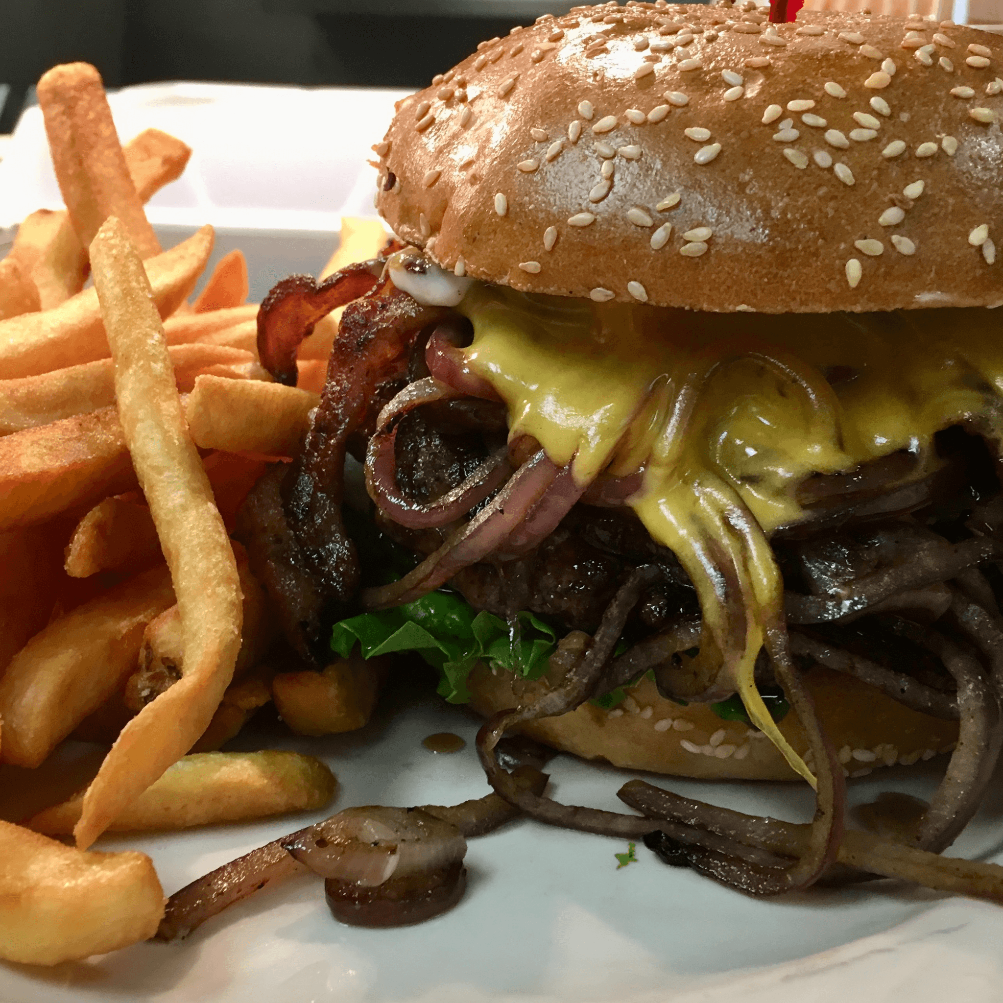 "Hall of Fame" Burger
