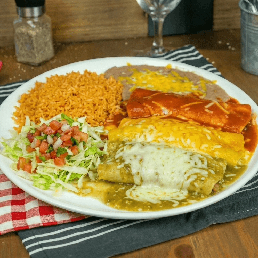 Enchiladas De Mole