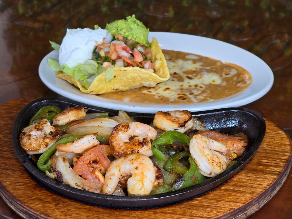 Lunch Shrimp Fajitas
