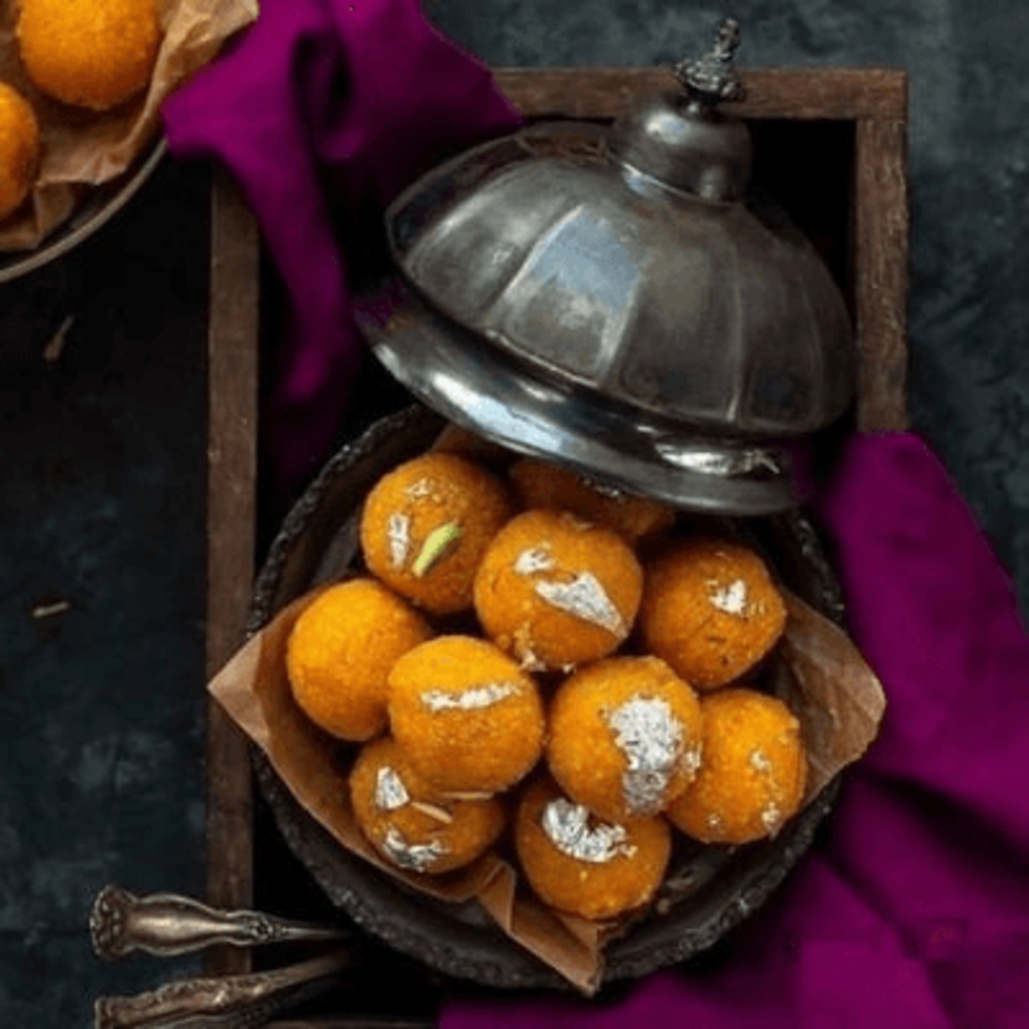 Ladoo (2 PCS)