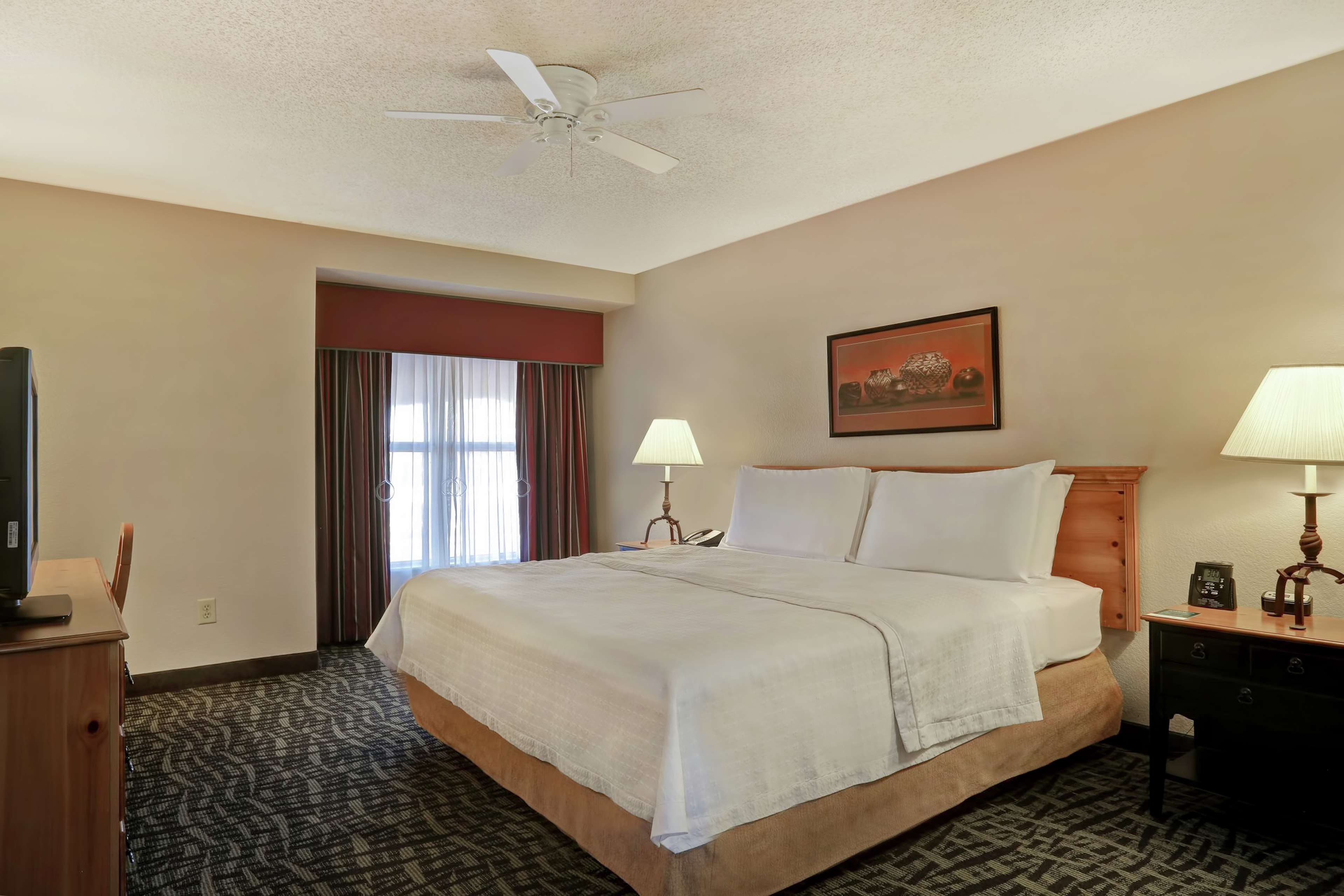 Homewood Suites by Hilton Phoenix/Scottsdale Photo