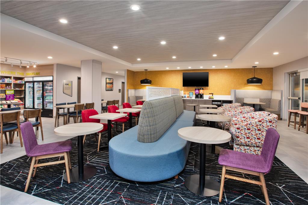 Home2 Suites by Hilton Traverse City Image