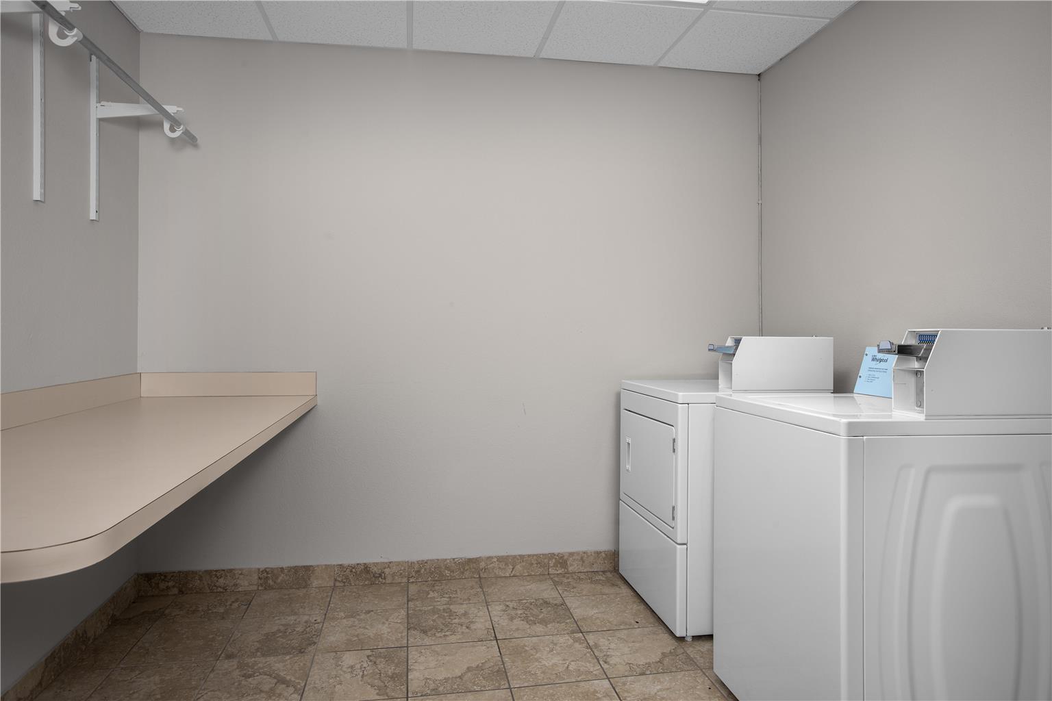 Spark by Hilton Washington Meadowlands Blvd Image