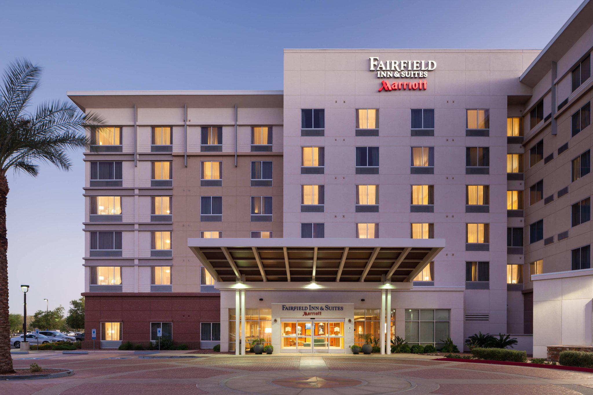 Fairfield Inn & Suites by Marriott Phoenix Chandler/Fashion Center Photo