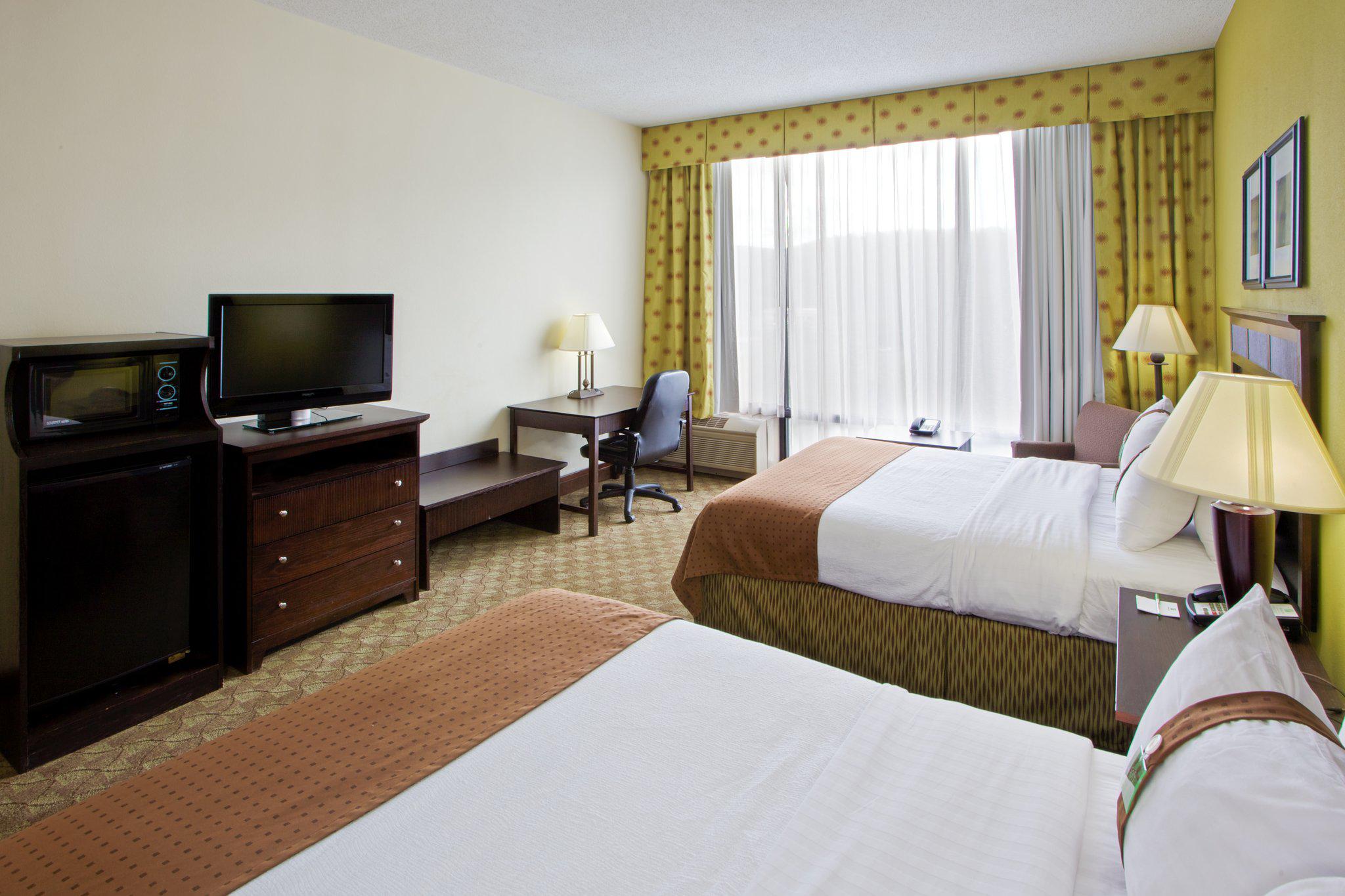 Holiday Inn Roanoke-Tanglewood-Rt 419&I581 Photo