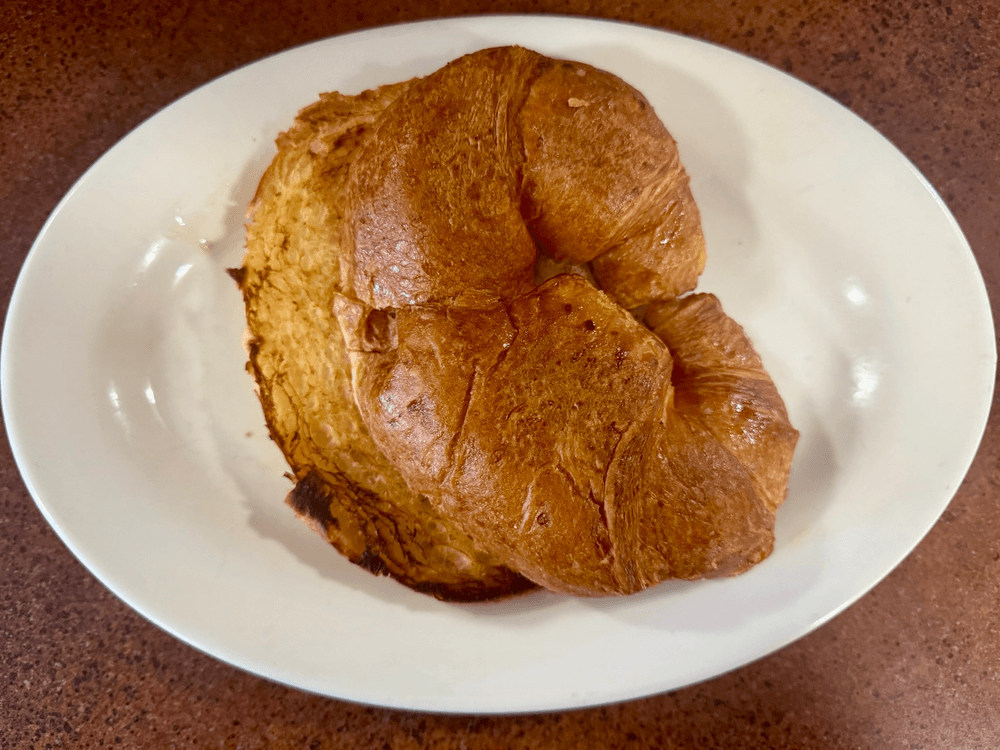Side Croissant