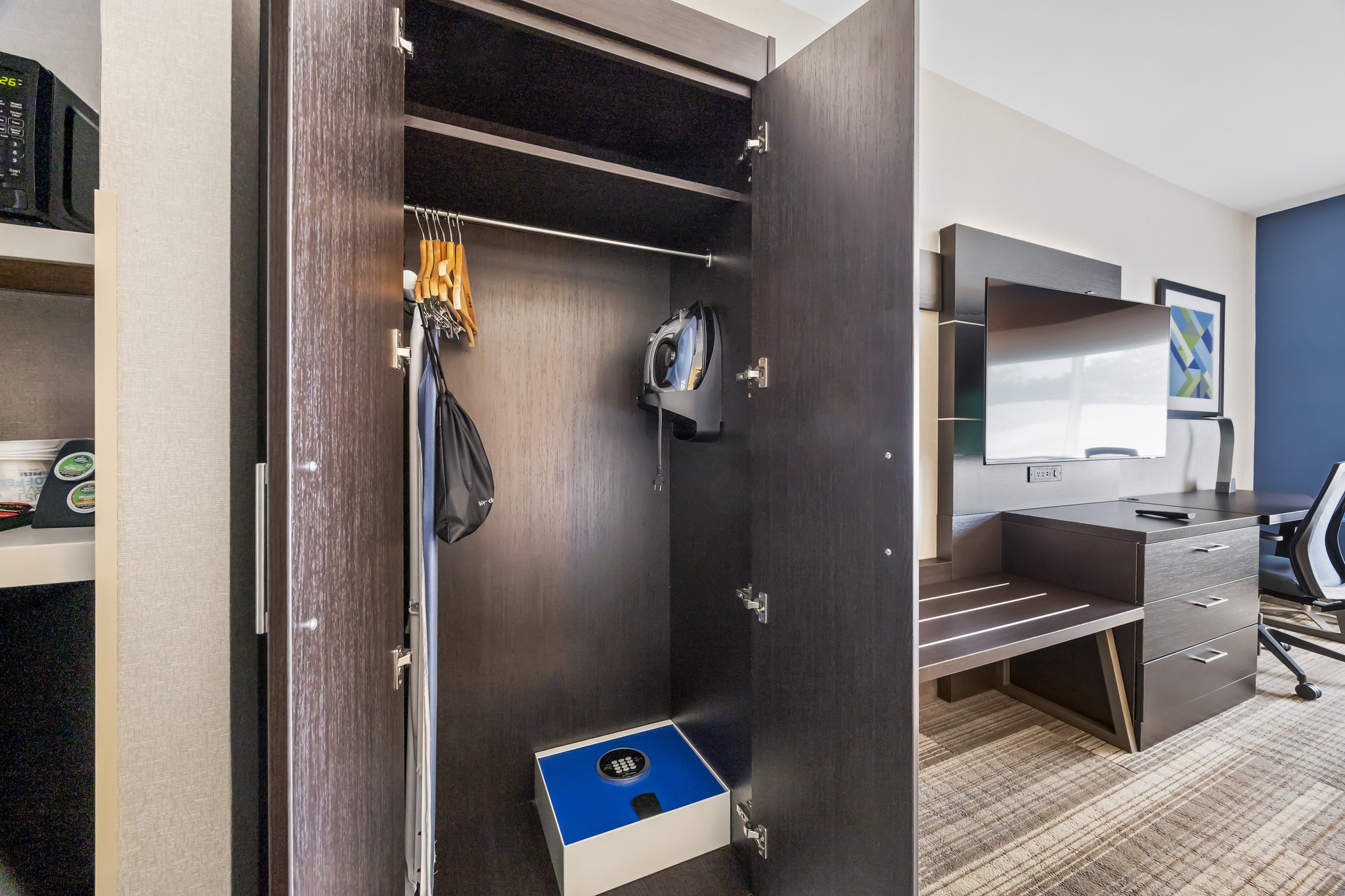Holiday Inn Express Sunnyvale - Silicon Valley by IHG Image