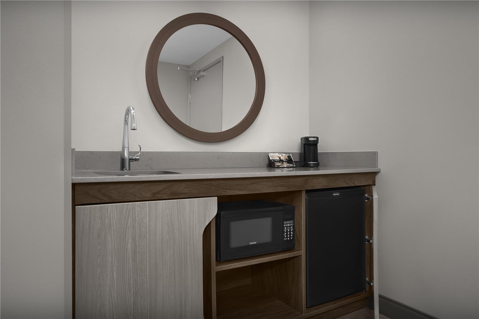 Hampton Inn & Suites by Hilton Wheat Ridge Denver West Image