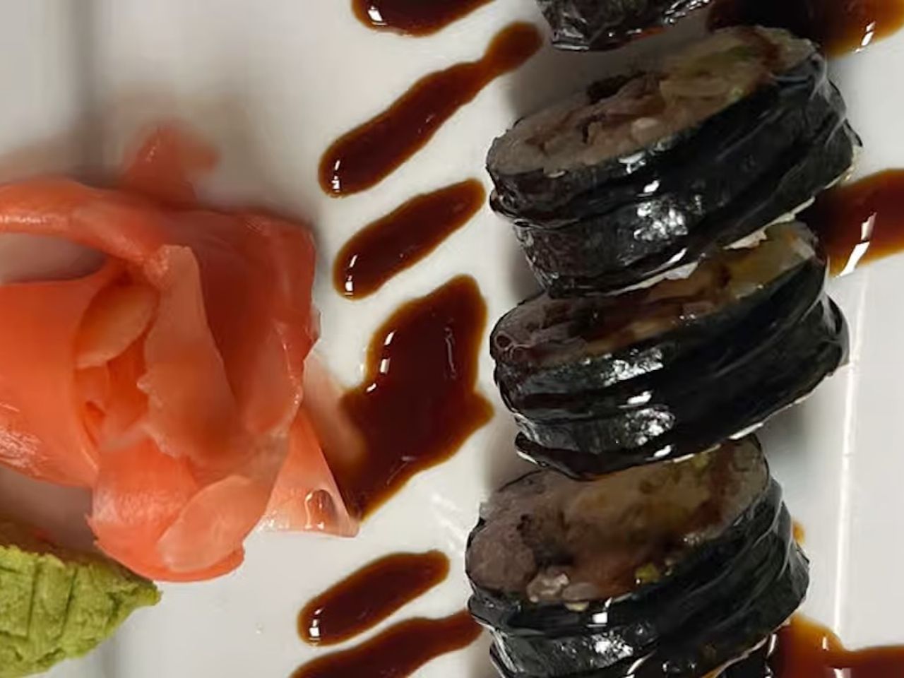 T.N.T Roll