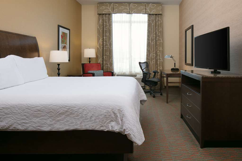 Hilton Garden Inn Manhattan Image