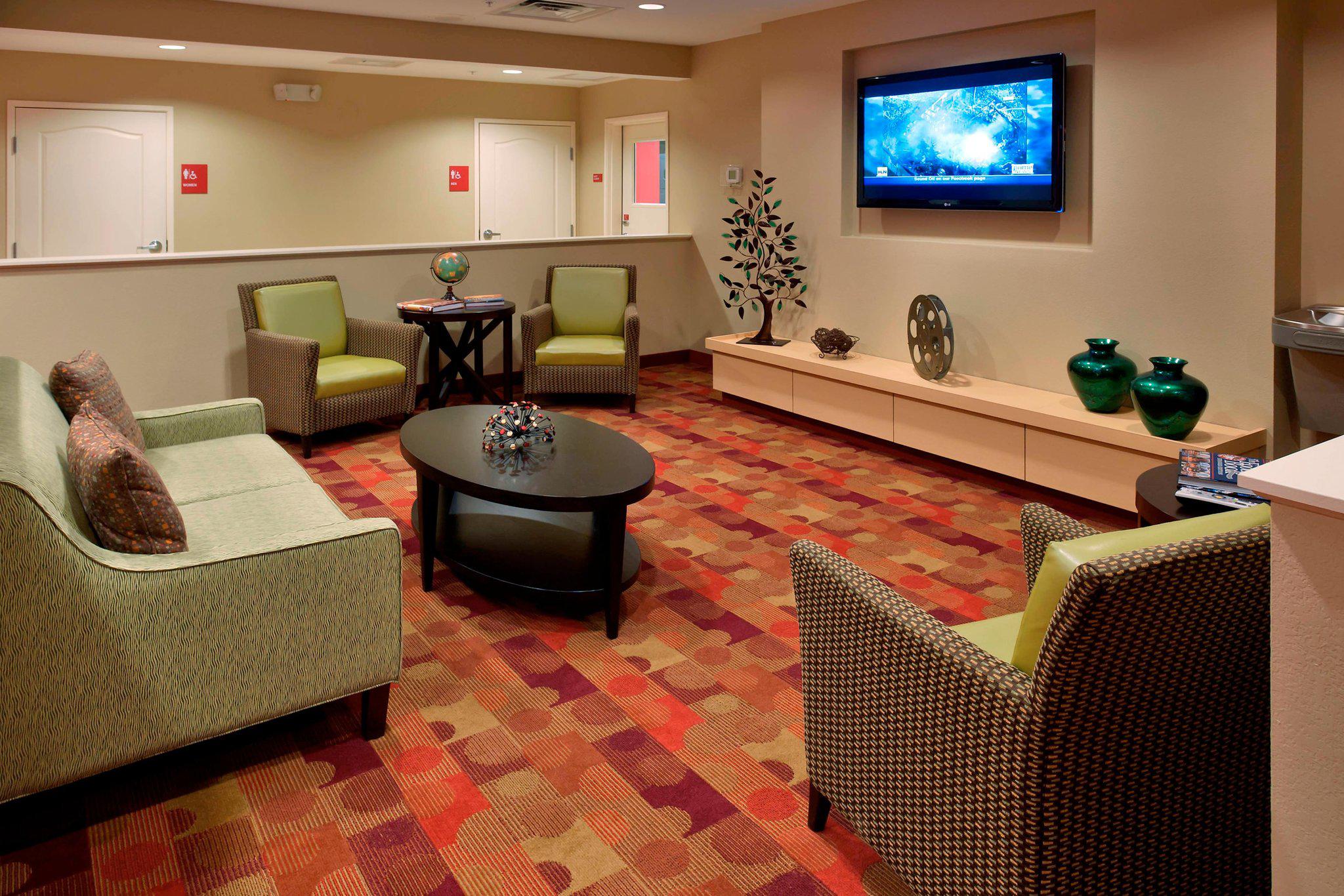 TownePlace Suites by Marriott Nashville Airport Photo