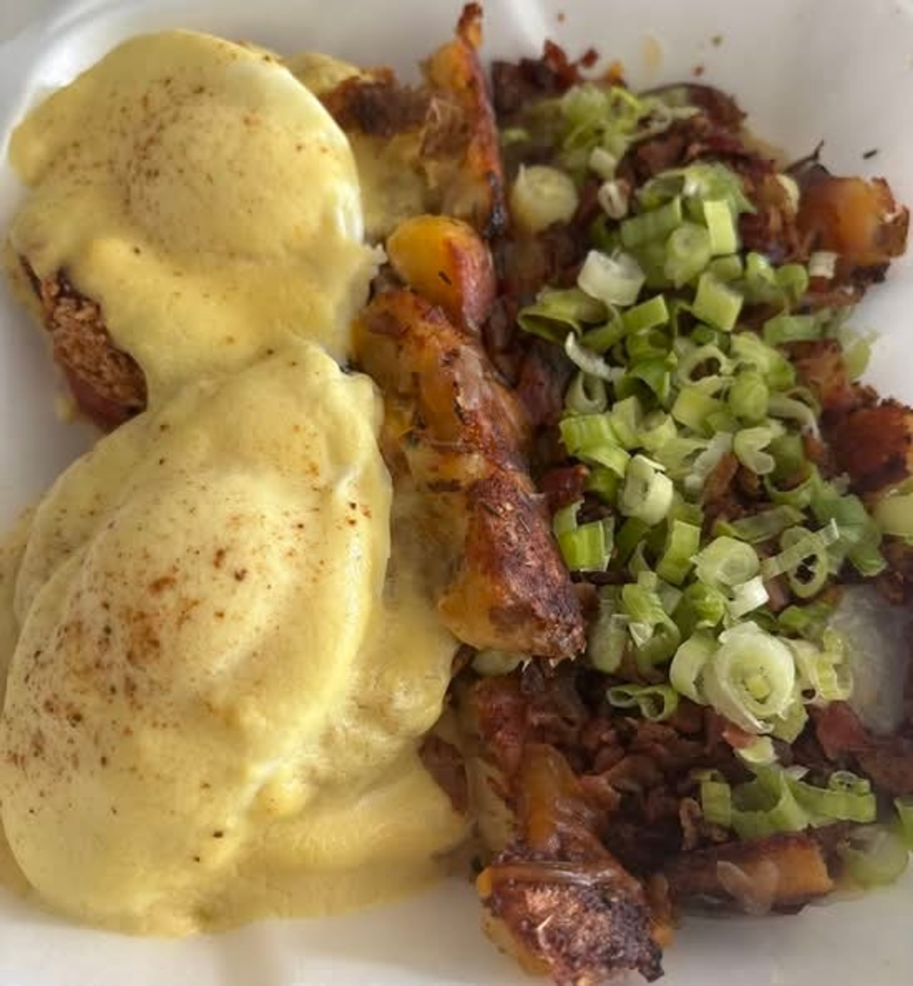 CRAB CAKE BENEDICT