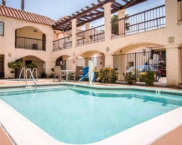 Images Econo Lodge