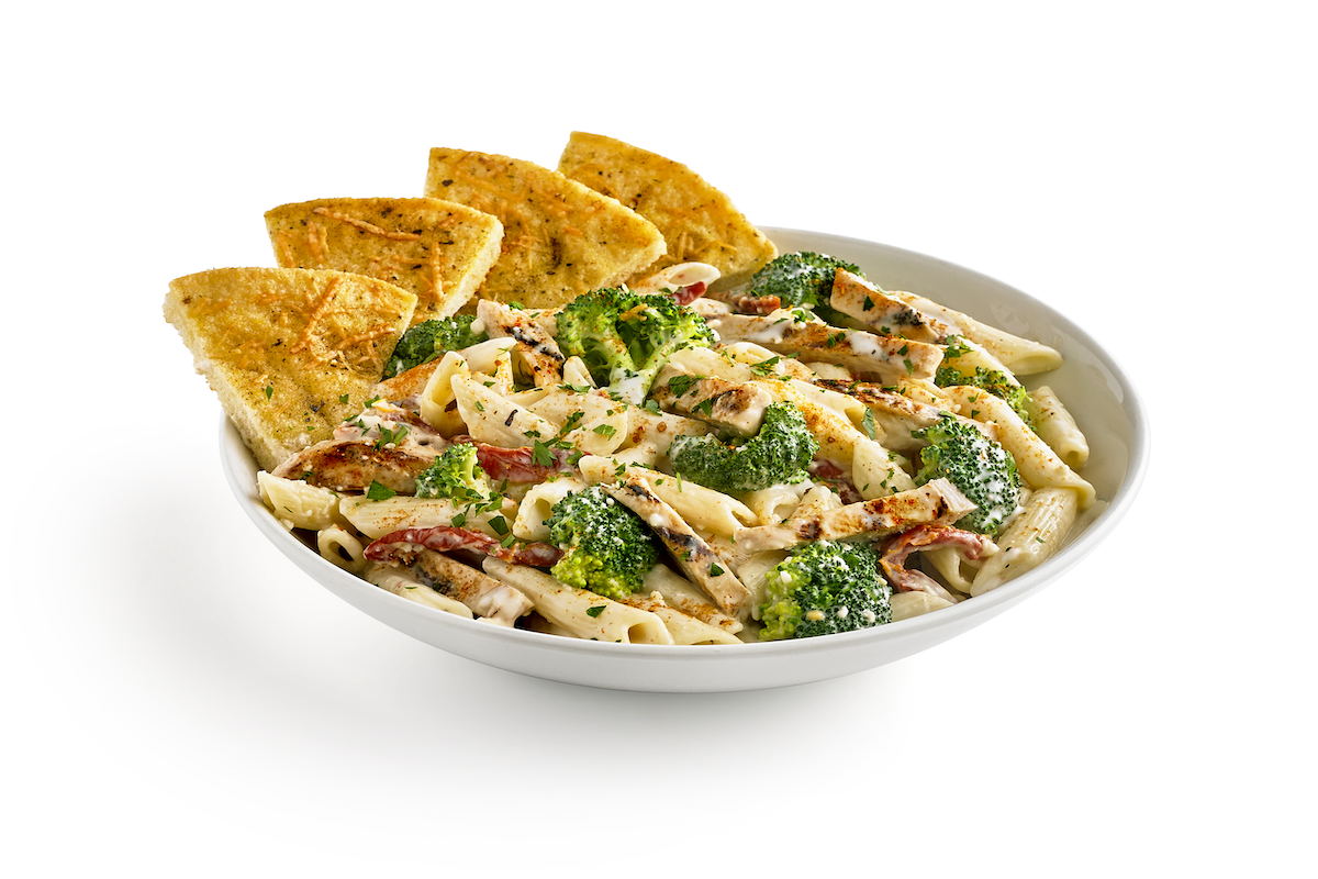 Spicy Chicken & Broccoli Alfredo
