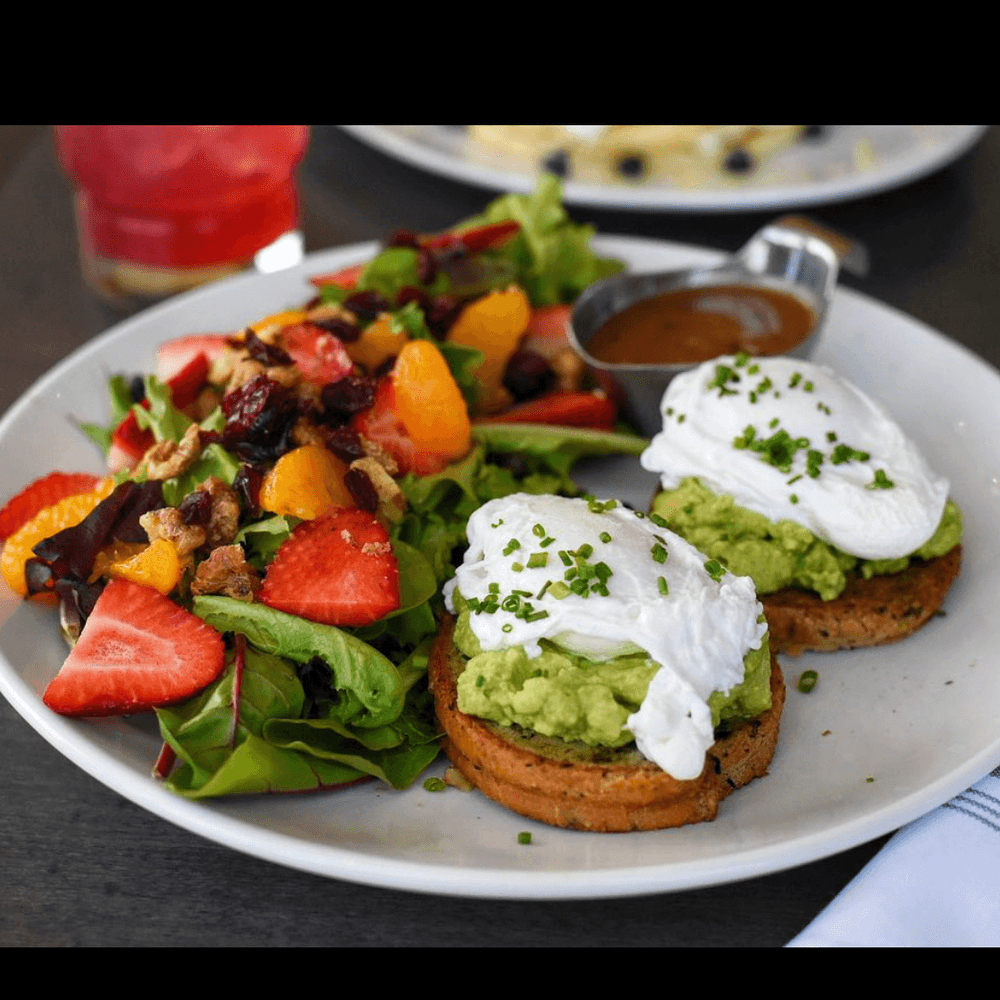 Olivecado Toast