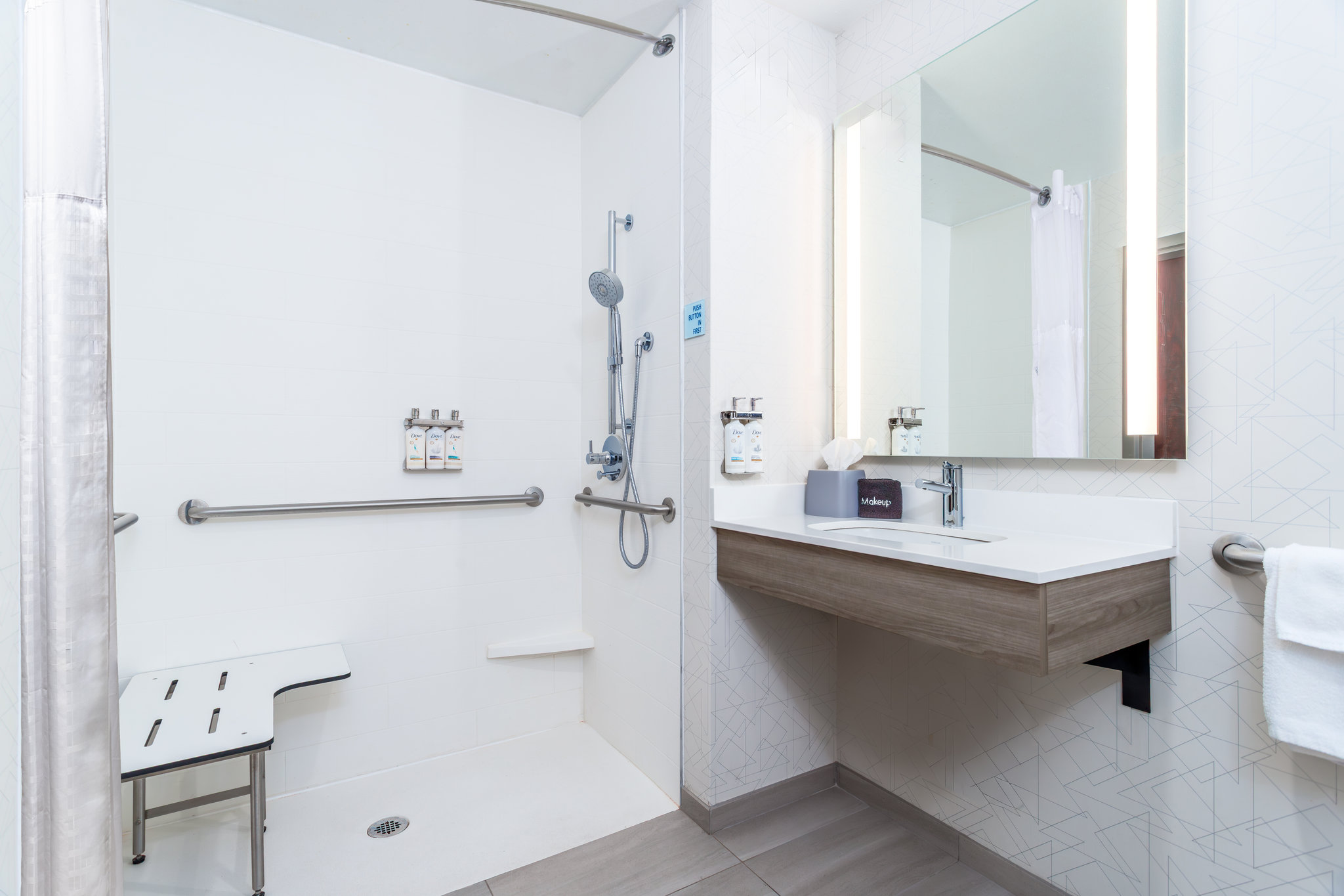 Holiday Inn Express & Suites Twin Falls by IHG Image