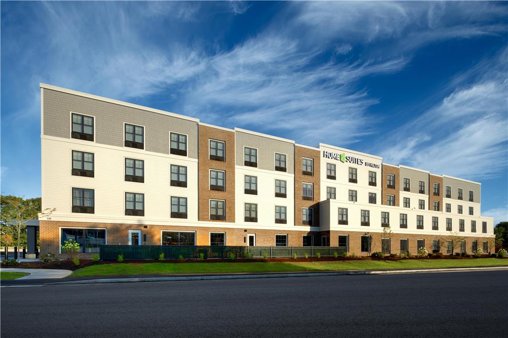 Home2 Suites by Hilton Kittery Logo