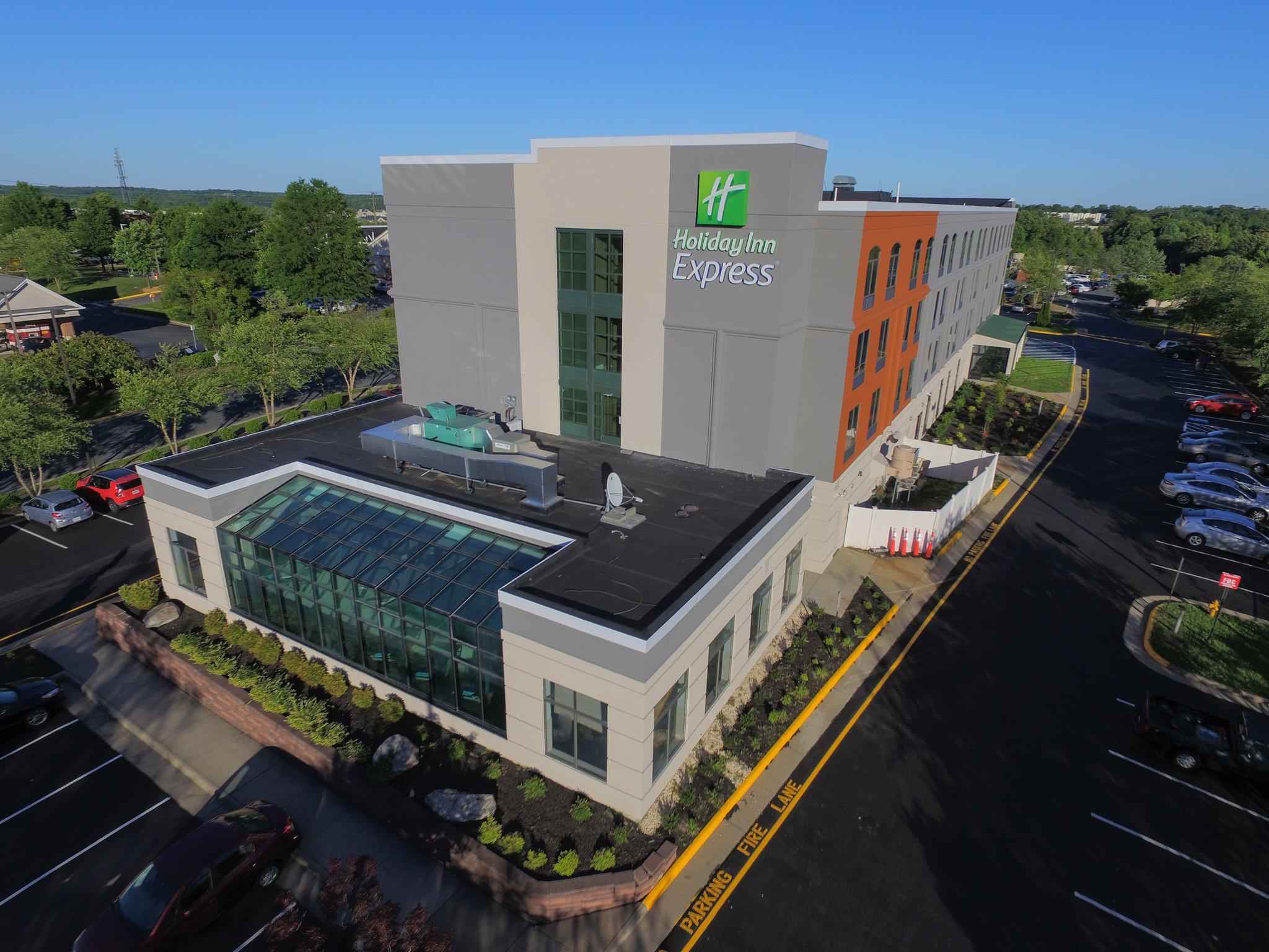 Holiday Inn Express Quantico - Stafford Photo