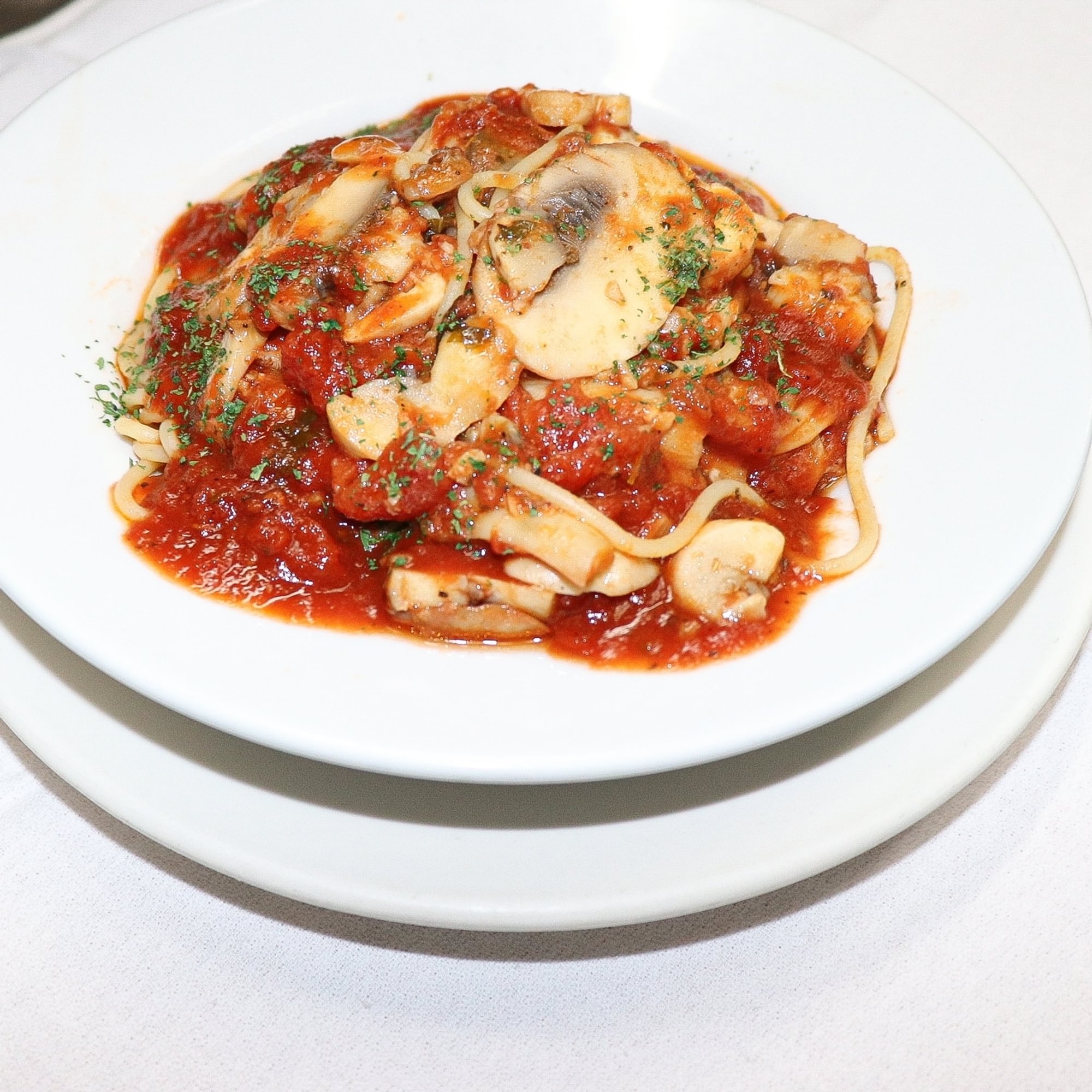 Spaghetti with Mushroom Sauce