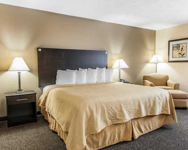 Images Quality Inn & Suites