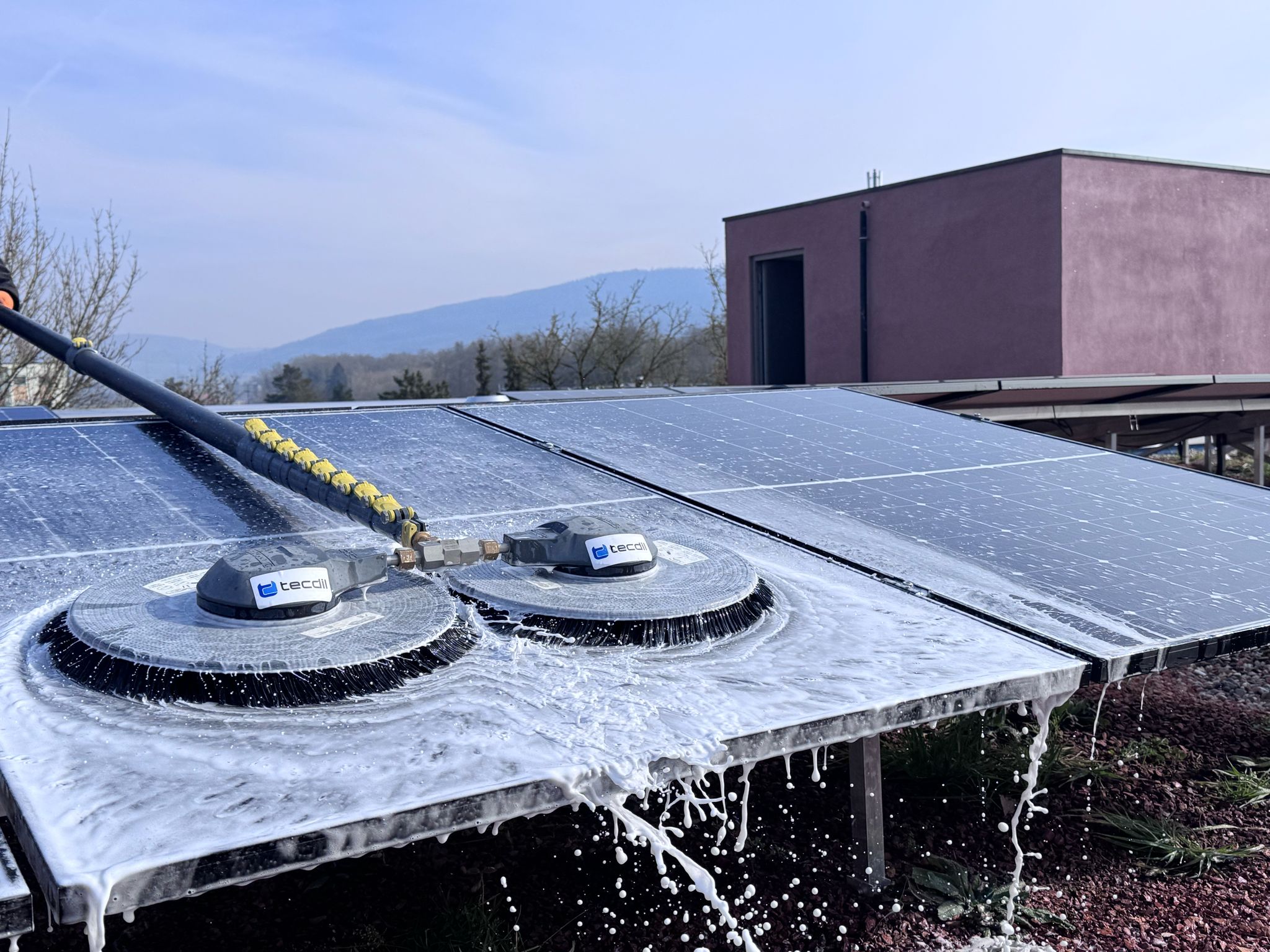 Solar Panel Cleaning for Single-Family Homes