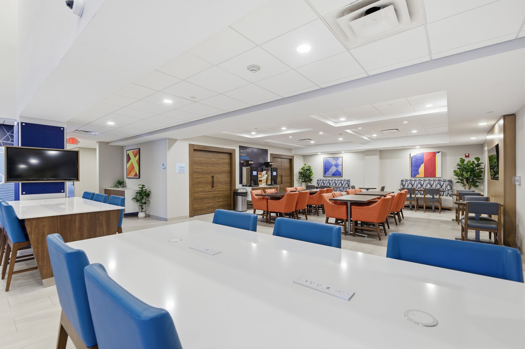 Holiday Inn Express & Suites Raleigh West - Lenovo Center by IHG Image