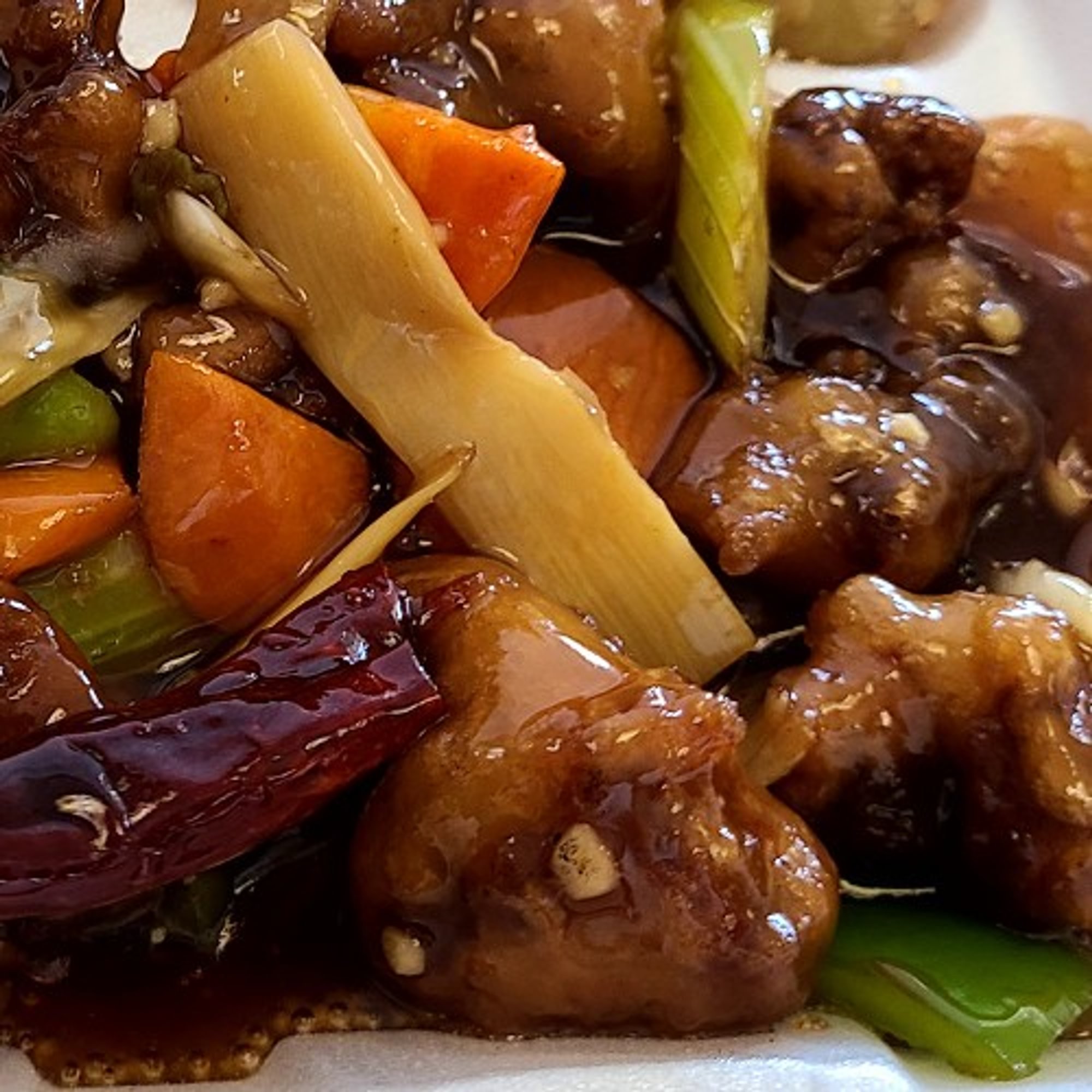 General Tso’s Pork (Quart Size serve w/ stream or fried rice )