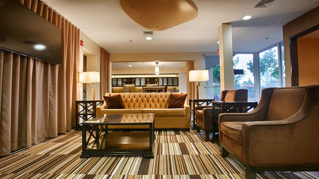 Best Western Plus Rancho Cordova Inn Image