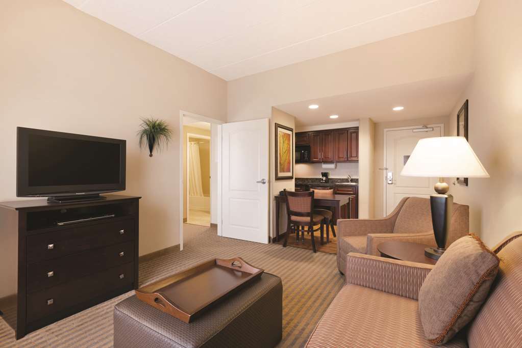 Homewood Suites by Hilton Minneapolis-New Brighton Image