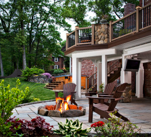 Raleigh deck with covered patio & fire pit.