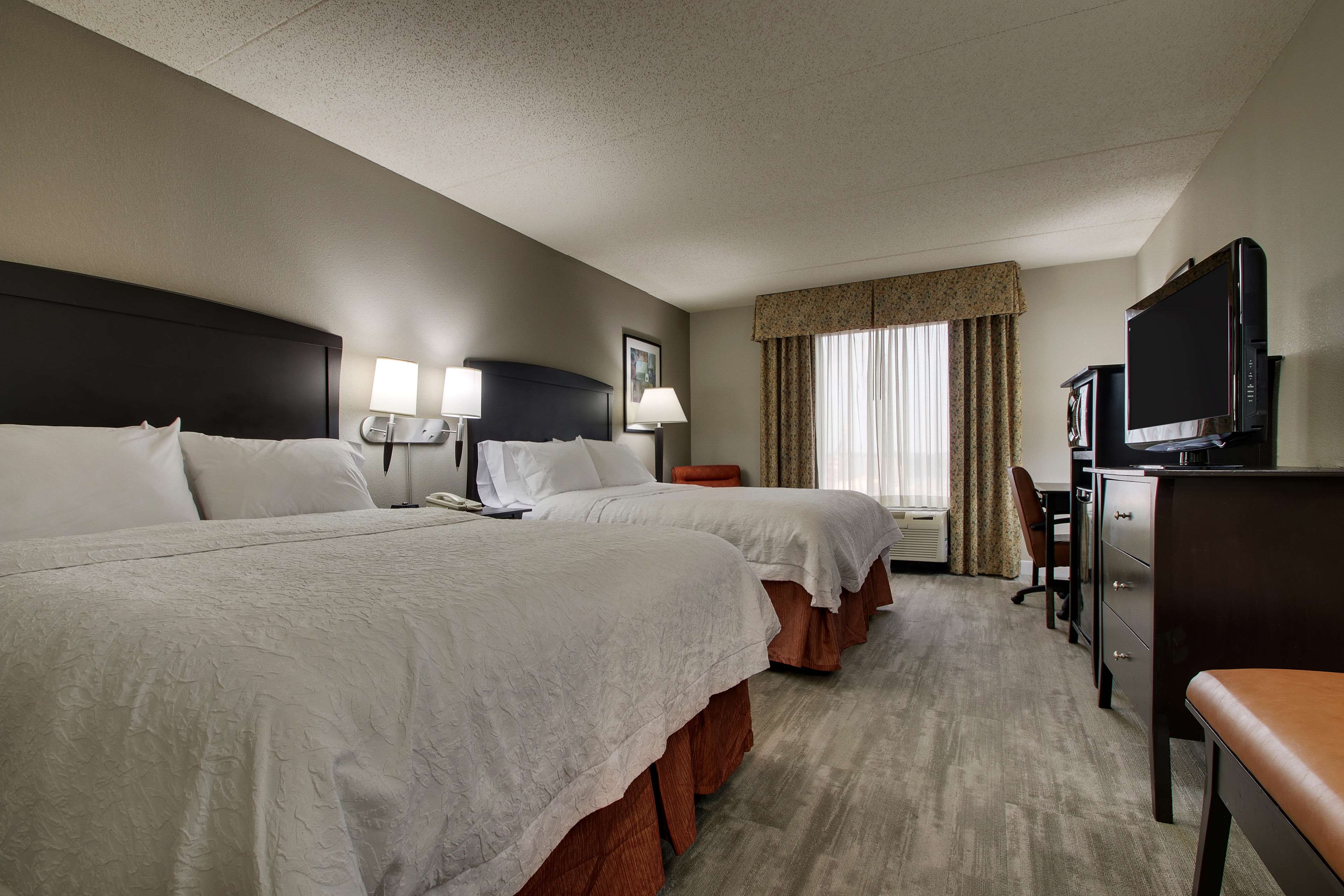 Hampton Inn & Suites Spartanburg-I-26-Westgate Mall Photo