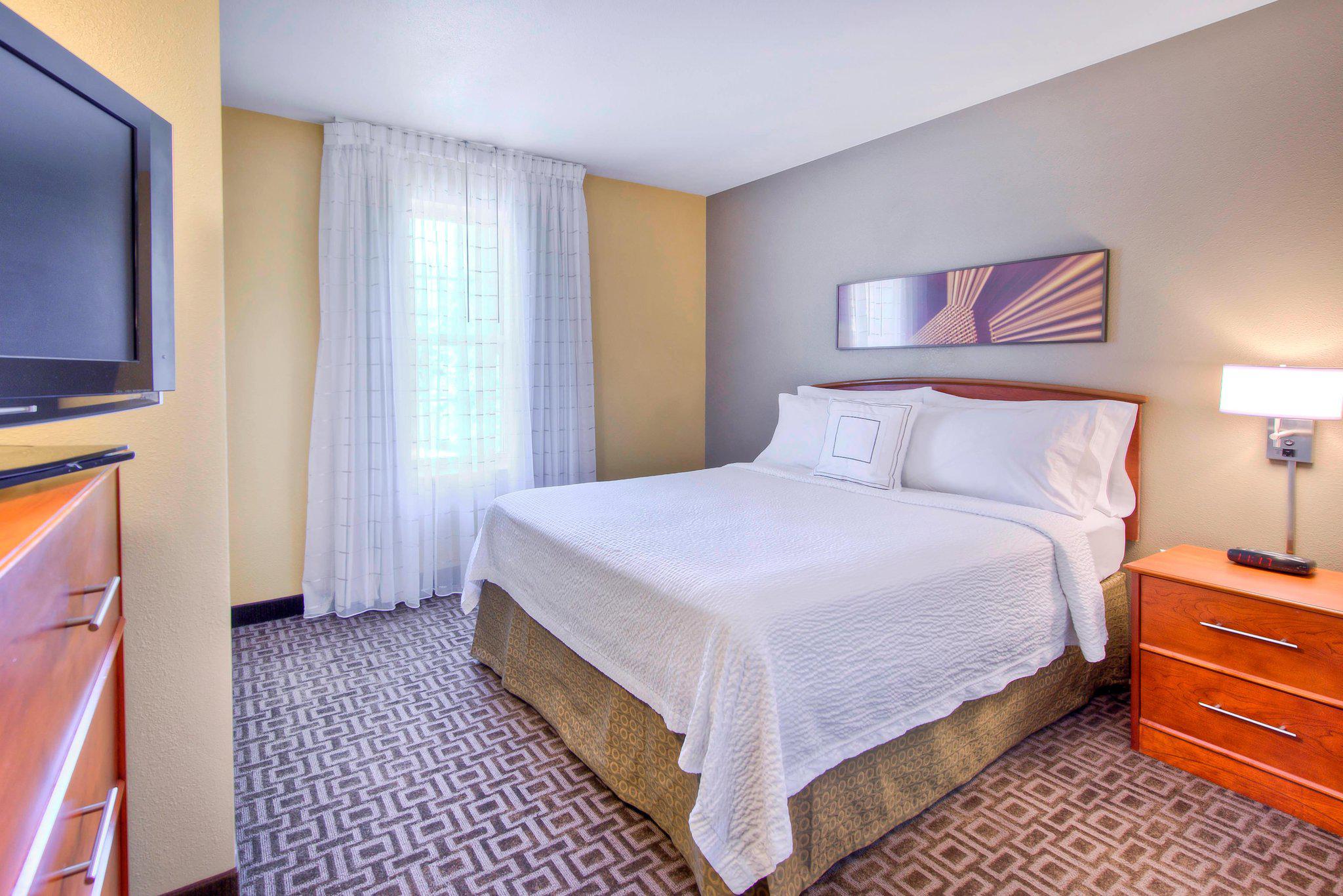 TownePlace Suites by Marriott Raleigh Cary/Weston Parkway Photo