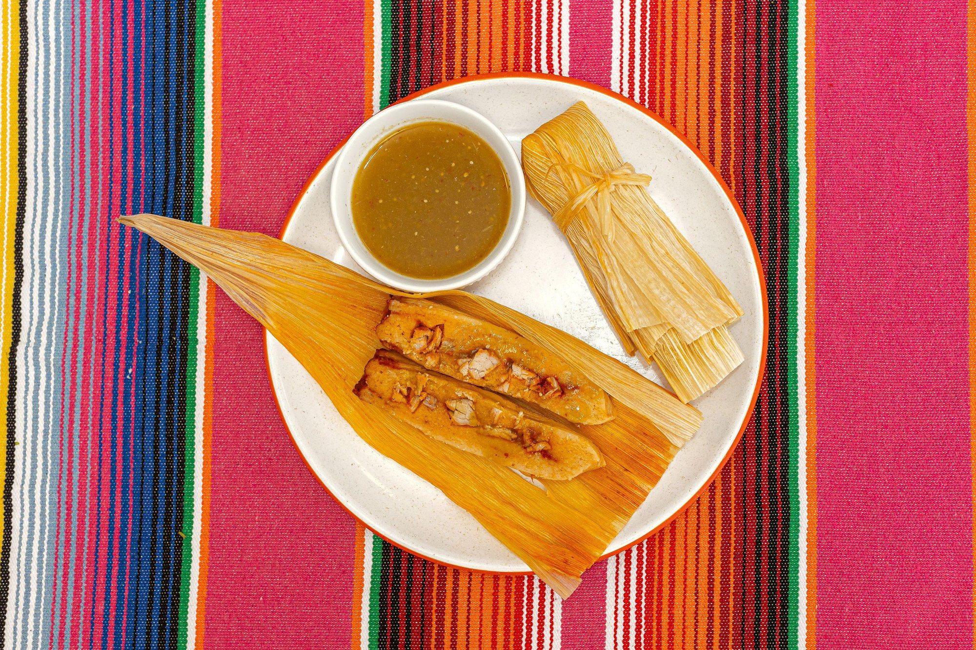 Tamal de PUERCO ROJO|PORK RED SALSA