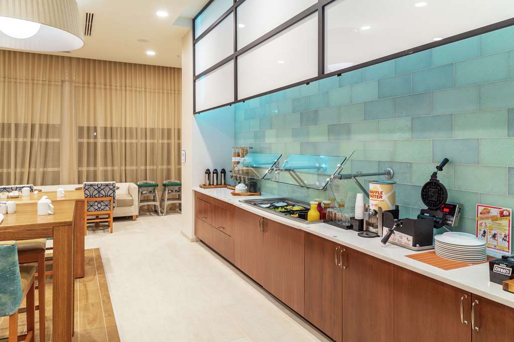 Hilton Garden Inn Tampa-Wesley Chapel Image