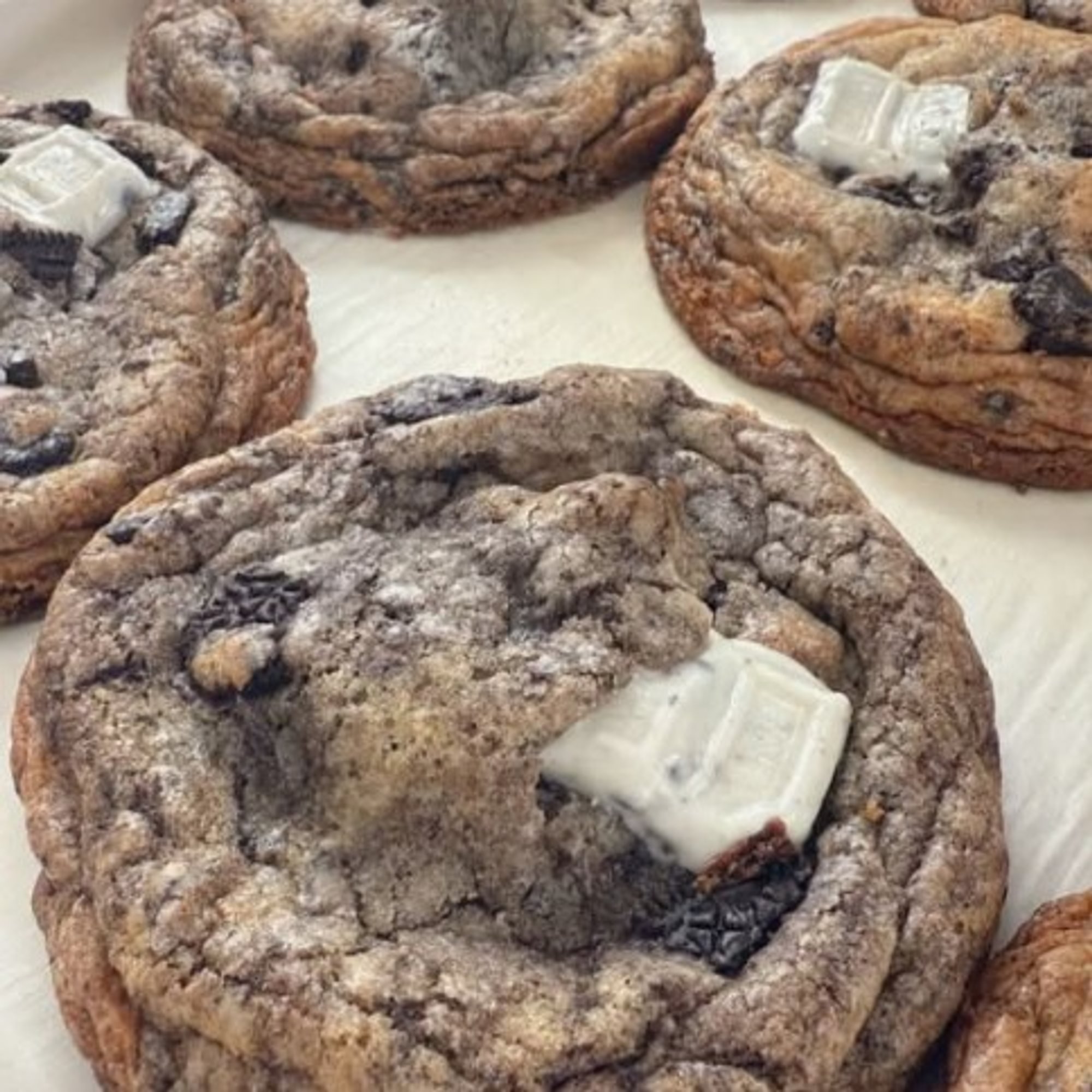 Midnight Cream Crunch (Oreo) Cookies Jumbo 2 Pieces