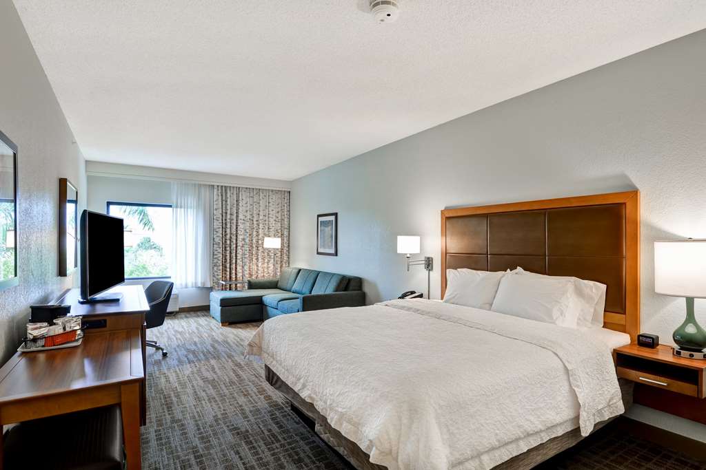 Hampton Inn Palm Beach Gardens Image