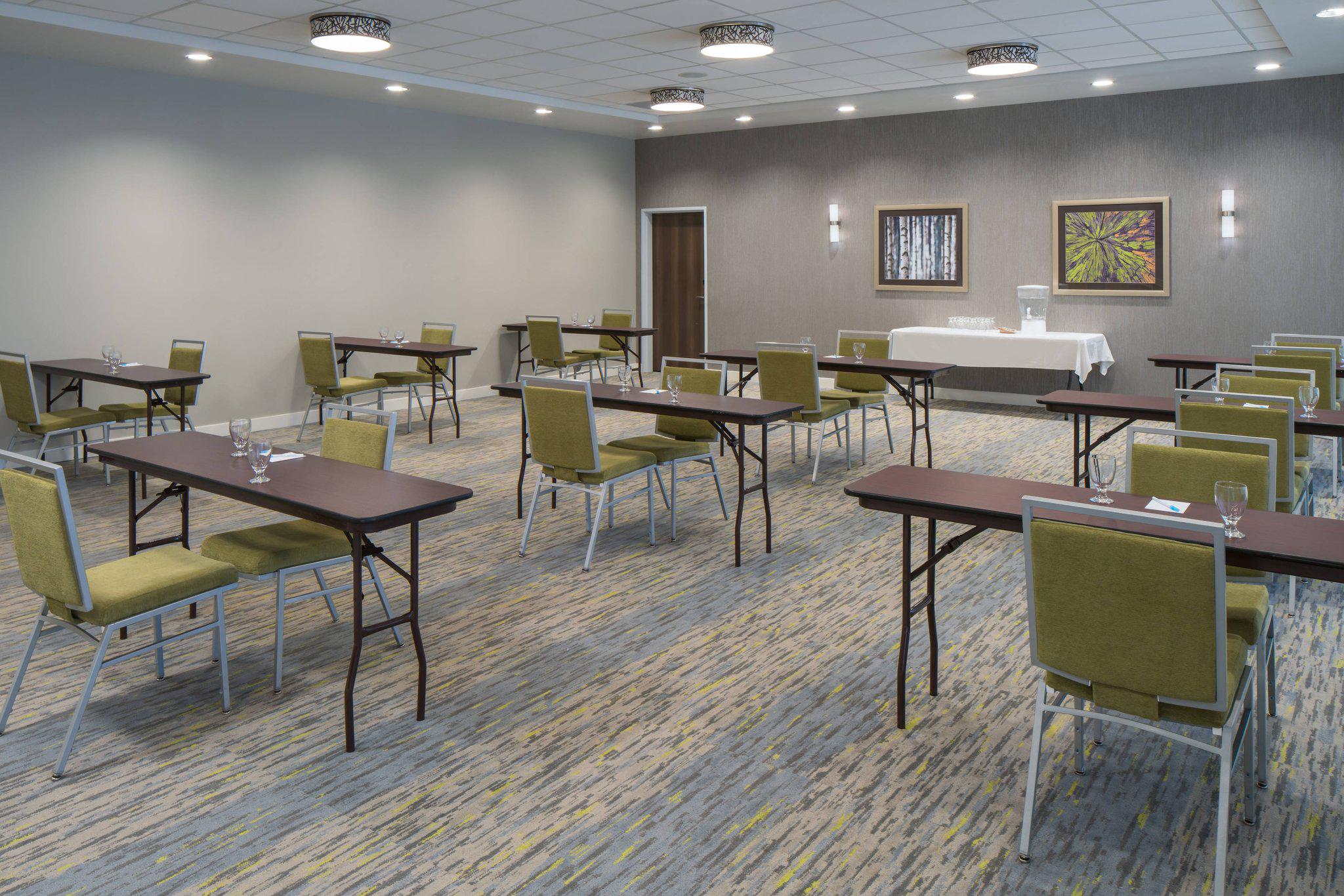 Fairfield Inn & Suites by Marriott Chicago Schaumburg Photo