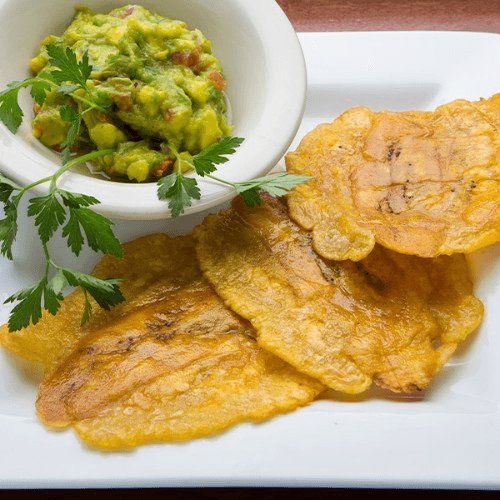 Tostones con Hogao o Guacamole