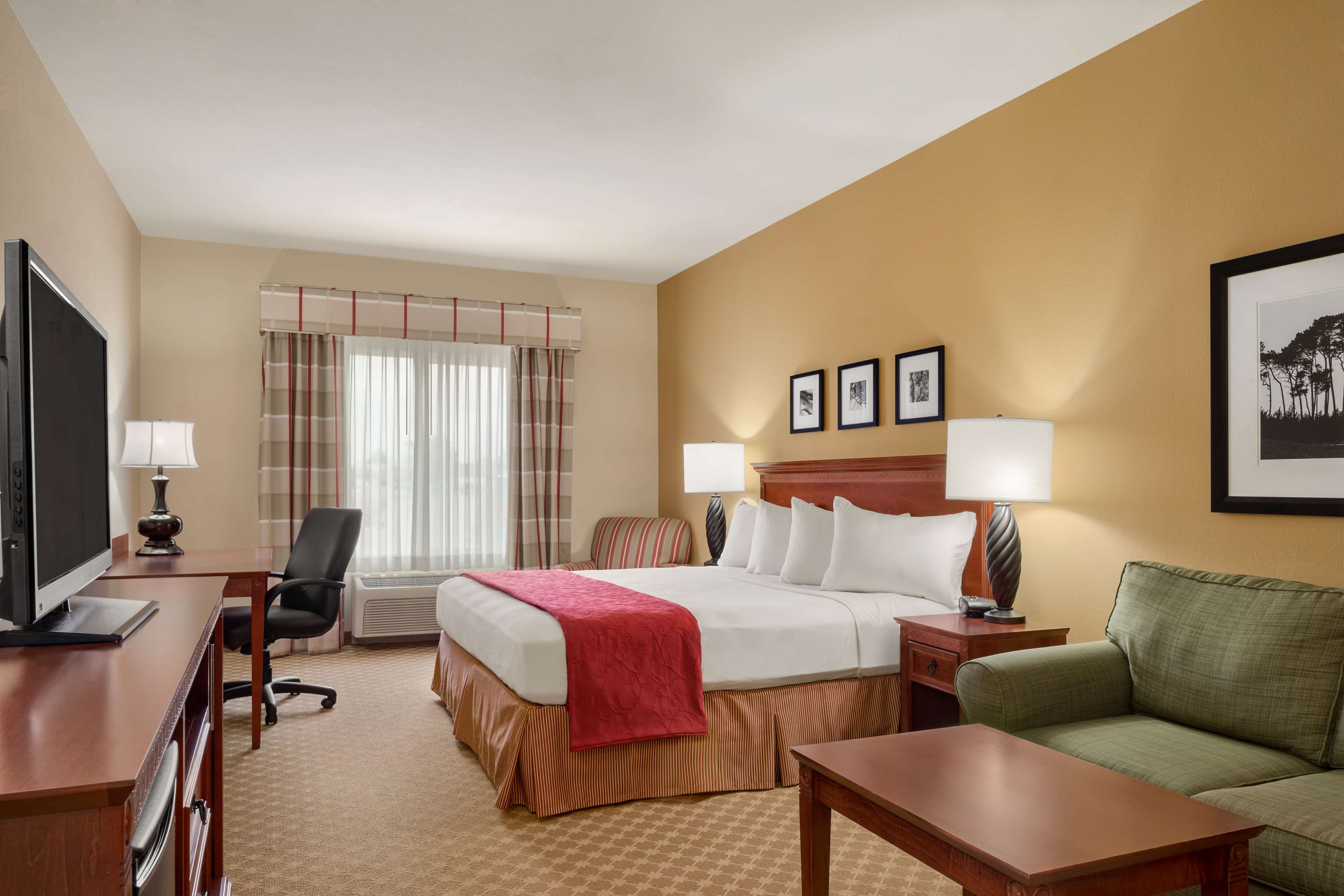 Country Inn & Suites by Radisson, Bloomington-Normal Airport, IL Photo