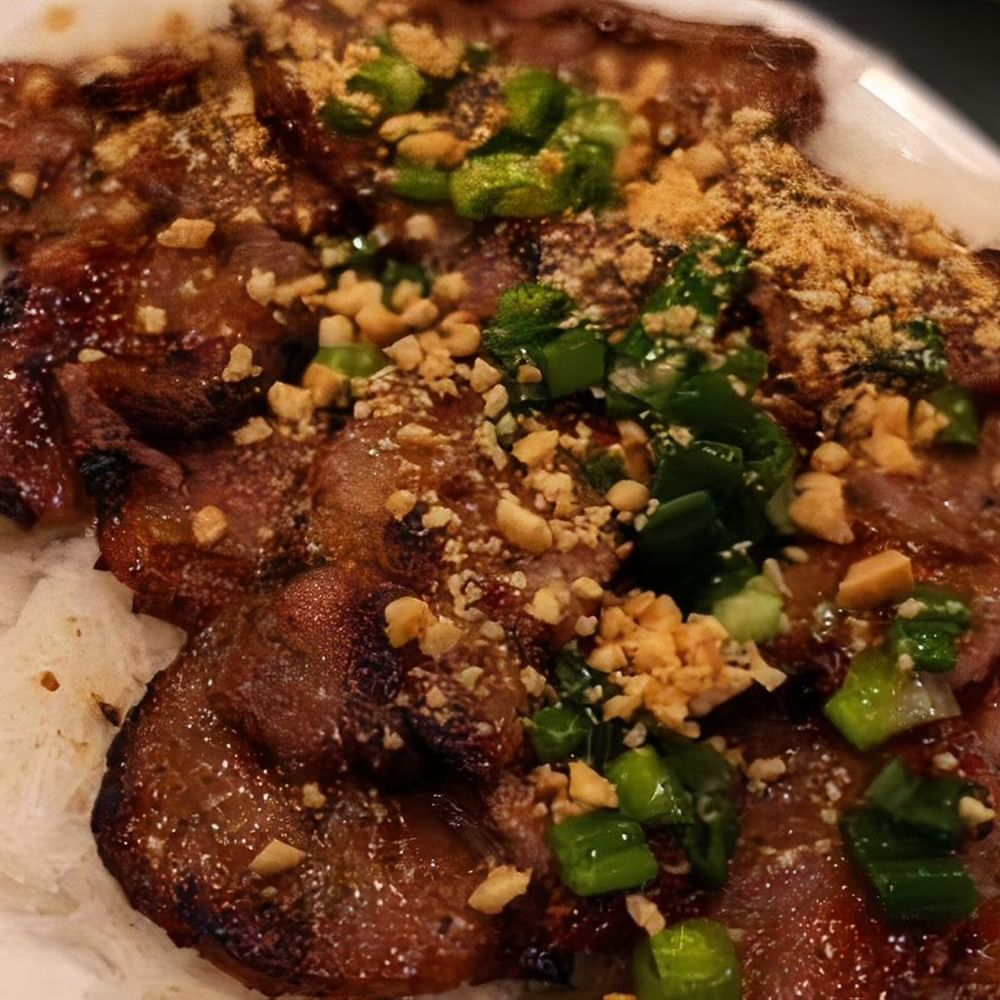 39. Banh Hoi Thit Heo Nuong