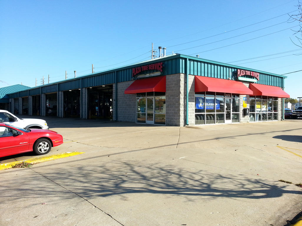 Plaza Tire Service Photo