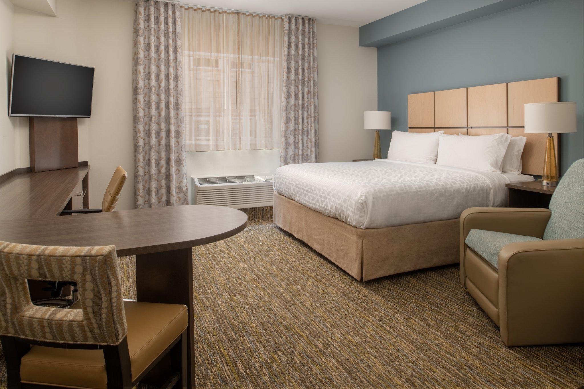 Candlewood Suites Vancouver-Camas Photo