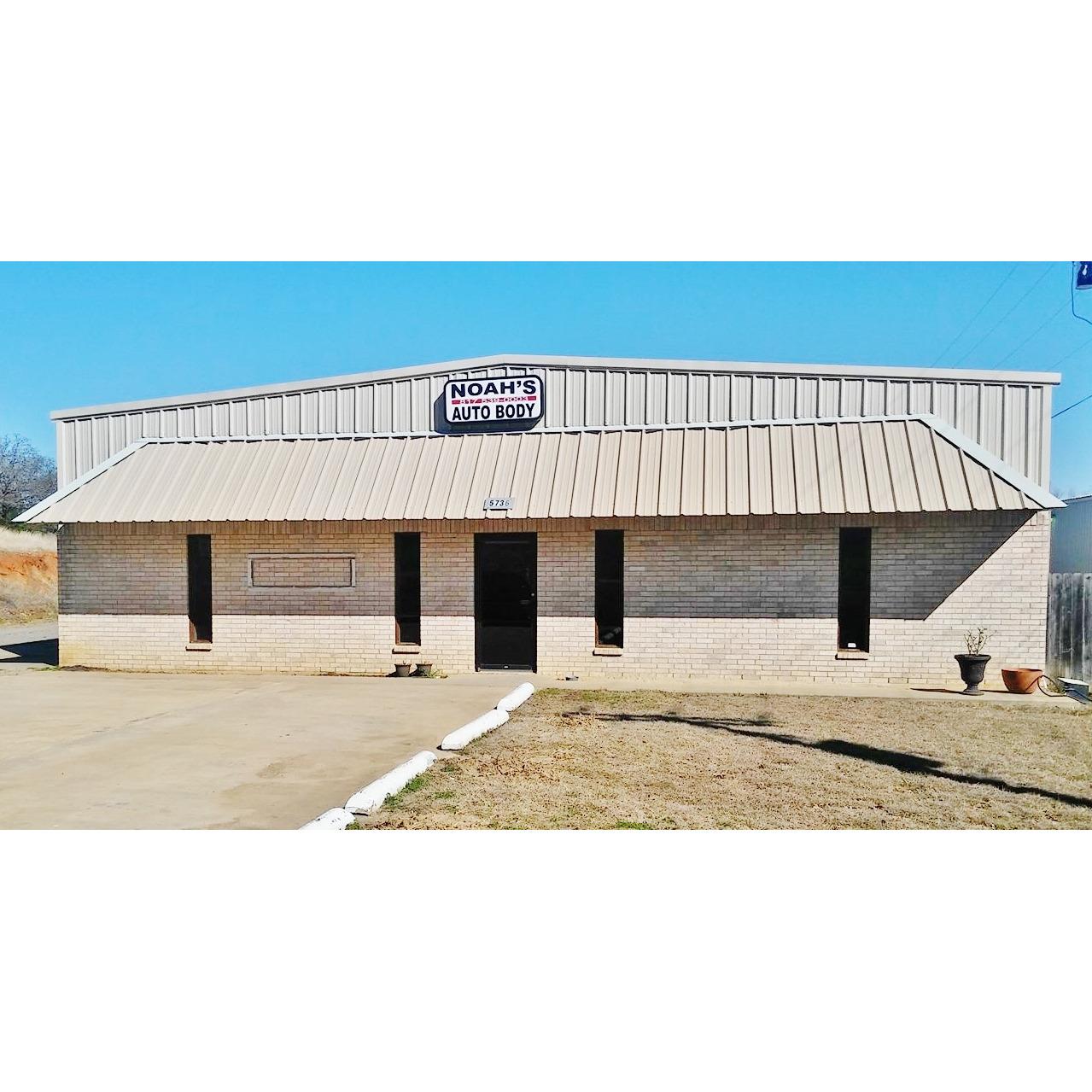 Noah's Auto Body Logo